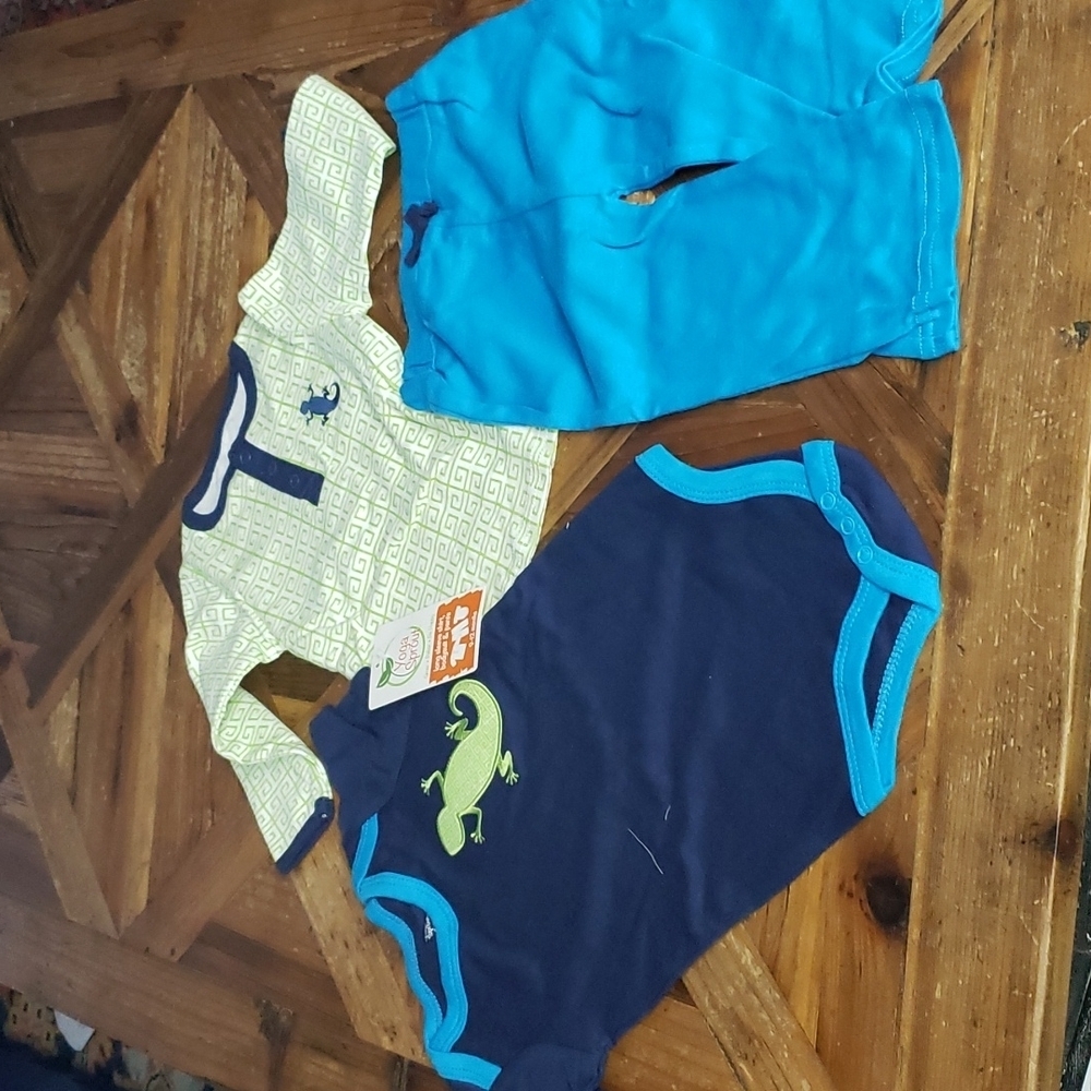 YOGA Sprout 3 pc outfit😍